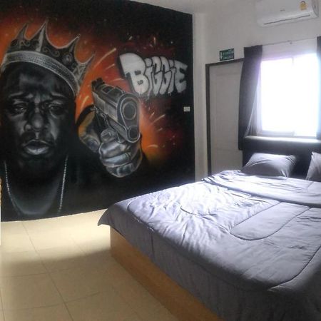 Bonkers Guesthouse 파타야 외부 사진