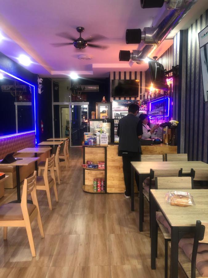 Bonkers Guesthouse 파타야 외부 사진