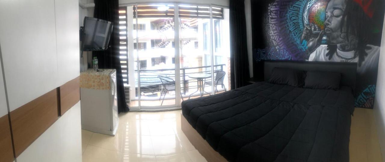 Bonkers Guesthouse 파타야 외부 사진